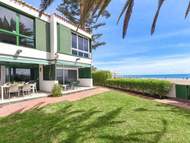 Ferienwohnung - Ferienwohnung Beachfront Apartment Las Burras MRA