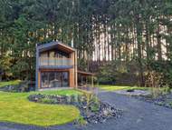 Ferienhaus - Ferienhaus, Chalet Luxe Timber Lodge & Pet Retreat