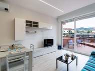 Ferienwohnung - Ferienwohnung Diano Center Manuela