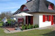 Ferienhaus - Ferienunterkunft in Glowe (4 Personen)