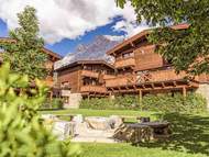 Ferienhaus - Ferienhaus Chalet mit 4 Schlafzimmern