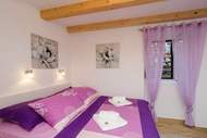 Ferienwohnung - Lavender Garden Apartments - Studio Apartment with City View (First Floor) - APT 4 - Ferienunterkunft in Dubrovnik (2 Personen)