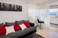 Ferienwohnung - Apartment Lana - Superior Two-Bedroom Apartment with Terrace (A1) (ST) - Ferienunterkunft in Supetar (4 Personen)