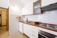 Ferienwohnung - Apartments Magdalena - Bungalow with terrace (A1) - Ferienunterkunft in Bol (3 Personen)
