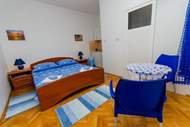 Ferienwohnung - Apartments Ivana (TR) -Studio with Terrace ( A2) - Ferienunterkunft in Trogir (2 Personen)