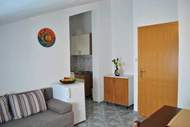 Ferienwohnung - Apartments Smokvica - One Bedroom Apartment (Apartment 6) - Ferienunterkunft in Starigrad-Paklenica (4 Personen)