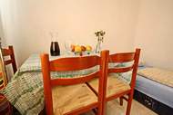 Ferienwohnung - Apartments Lemeš - One Bedroom Apartment with Garden View Apt4 - Ferienunterkunft in Drace (3 Personen)