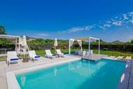 Ferienhaus, Exklusive Unterkunft - Madini Luxury villa with private Heated pool - Ferienunterkunft in Vanato (4 Personen)