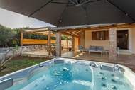 Ferienhaus - Casa Vala Romana - Big Garden, Jacuzzi, Free Bikes - Ferienunterkunft in Pjescana Uvala (6 Personen)