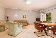 Ferienwohnung - Wonderful Krk Island Stay: Shared Pool, Grill Patio, and Nearby Beaches - Two Bedroom Apartment - Ferienunterkunft in Krk (4 Personen)