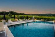 Ferienwohnung - Donato, Farmhouse Apartment with Pool - Ferienunterkunft in Monte San Quirico (2 Personen)