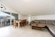 Ferienhaus, Exklusive Unterkunft - Villa Ivanovi Dvori - Seven Bedroom Villa with Private Pool - Ferienunterkunft in Benkovac (14 Personen)