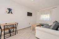 Ferienwohnung - Guest Gouse Stipanovi Dvori - One Bedroom Apartment 4 - Ferienunterkunft in Benkovac (2 Personen)