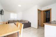 Ferienwohnung - Guest Gouse Stipanovi Dvori - Three Bedroom Apartment with Terrace 8 - Ferienunterkunft in Benkovac (6 Personen)