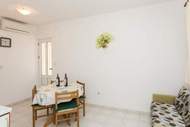 Ferienwohnung - Apartments Villa Dingač- Borak - Comfort One Bedroom Apartment with Balcony and Sea View No. 4 - Ferienunterkunft in Potomje (4 Personen)
