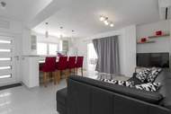 Ferienhaus, Exklusive Unterkunft - Modern Villa with Pool - Ferienunterkunft in Blato (12 Personen)