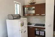 Ferienwohnung - Apartmani Villa Borzic - One Bedroom Apartment with Terarce and Sea View 5 - Ferienunterkunft in Omis (4 Personen)