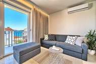 Ferienwohnung - Two-Bedroom Apartment With Balcony And Sea View - Ferienunterkunft in Seget Donji (5 Personen)