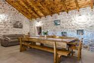 Ferienhaus - Holiday Home Stari Dvori - Ferienunterkunft in Sibenik (8 Personen)