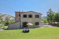 Ferienhaus - Rosa Rossa - Ferienunterkunft in Apecchio (4 Personen)