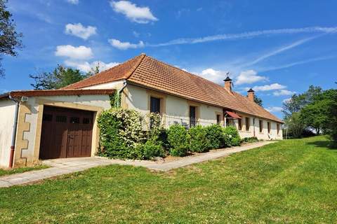 Maison de vacances -   VIEURE - Ferienunterkunft in Vieure (6 Personen)