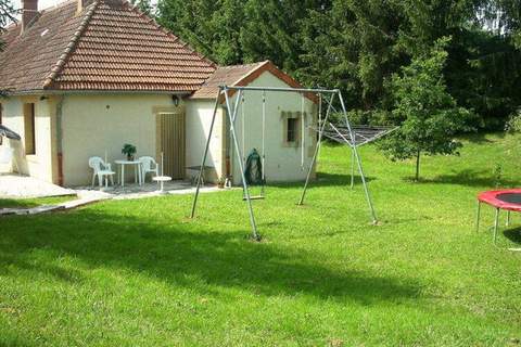 Maison de vacances - VIEURE - Ferienunterkunft in Vieure (8 Personen)