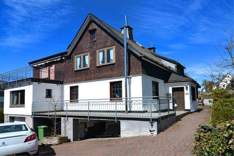Am Kapellenhang - Ferienunterkunft in Altastenberg (14 Personen)