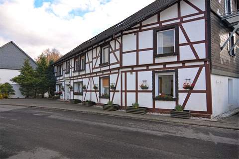 Gruppenhaus am Bach - Ferienunterkunft in Medebach (25 Personen)