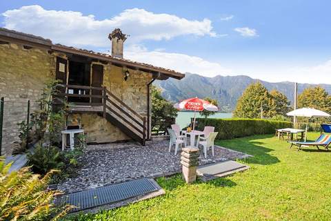 Fienile Regoli Due - Ferienunterkunft in Idro (2 Personen)
