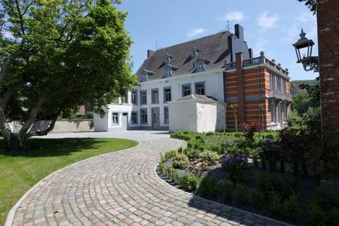 Villa Mosa - Ferienunterkunft in Bas-Oha (40 Personen)