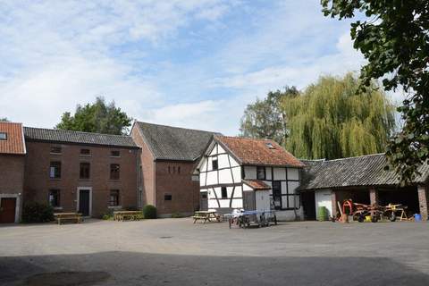 Mosterthoeve - Ferienunterkunft in Teuven (19 Personen)