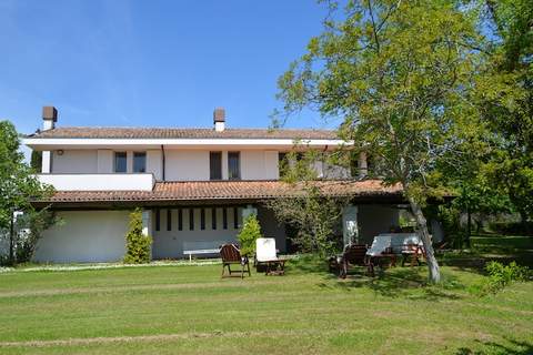 Villa degli Ulivi - Ferienunterkunft in Sant'ermete (9 Personen)