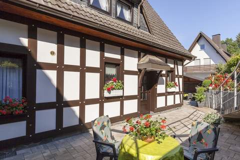 Köster - Ferienunterkunft in Hallenberg/Winterberg (12 Personen)