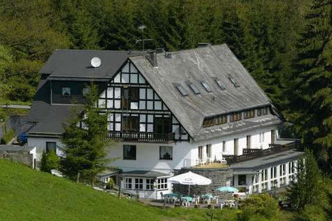 Landhaus Winterberg - Ferienunterkunft in Winterberg (30 Personen)