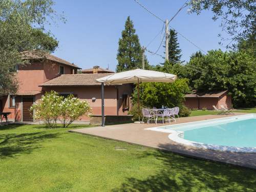 Ferienhaus, Villa Casal di Yuri  in 
Lago di Vico (Italien)