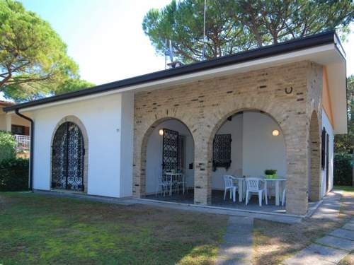 Ferienhaus Villa Salvador  in 
Lignano Pineta (Italien)