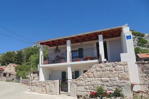 Holiday house Paklenica - Ferienunterkunft in Starigrad-Paklenica (4 Personen)