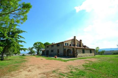 Podere San Giovanni - Ferienunterkunft in Chianni (18 Personen)