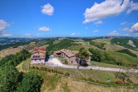 Borgo Uno - Ferienunterkunft in Sant'Angelo in Vado (3 Personen)