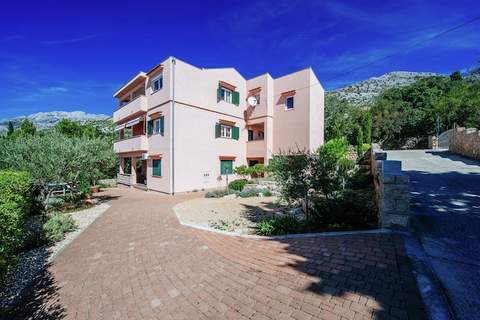 Apartment Karla - Ferienunterkunft in Starigrad-Paklenica (6 Personen)