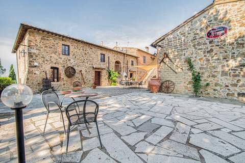Villa Giovanna - Ferienunterkunft in Montalcino (14 Personen)