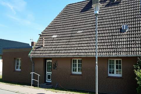 Anja Nr 1 - Ferienunterkunft in Boltenhagen (4 Personen)