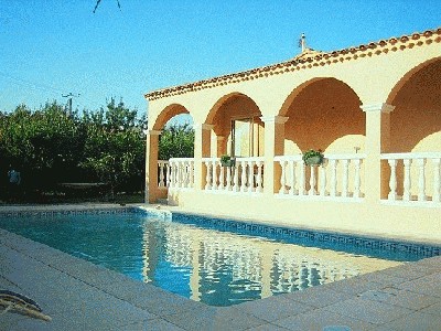Ferienhaus in der Provence mit priv. Pool