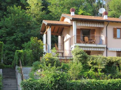 Ferienwohnung La Rocca  in 
Castelveccana (Italien)