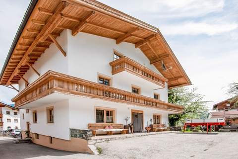 Klammerhof - Wiesenblick - Ferienunterkunft in Hainzenberg (12 Personen)