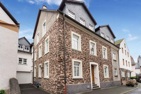 Weingut Kirch - Ferienunterkunft in Ediger-Eller (5 Personen)