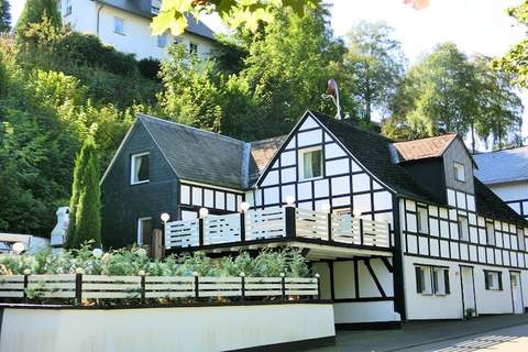 Oberkirchen - Ferienunterkunft in Schmallenberg-Oberkirchen (20 Personen)