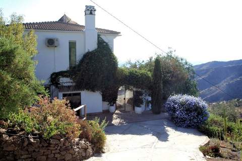 Casa El Cuadrado - Villa in Sayalonga (6 Personen)