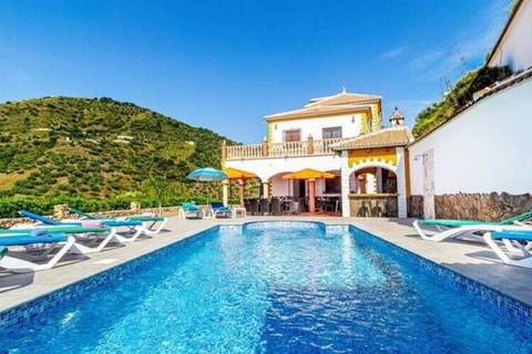 Villa Javier - Ferienunterkunft in Sayalonga (12 Personen)