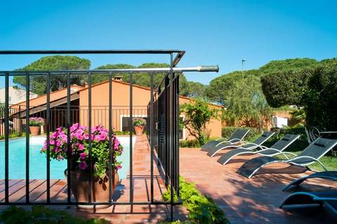 Villa Nakato - Ferienunterkunft in Frejus (6 Personen)